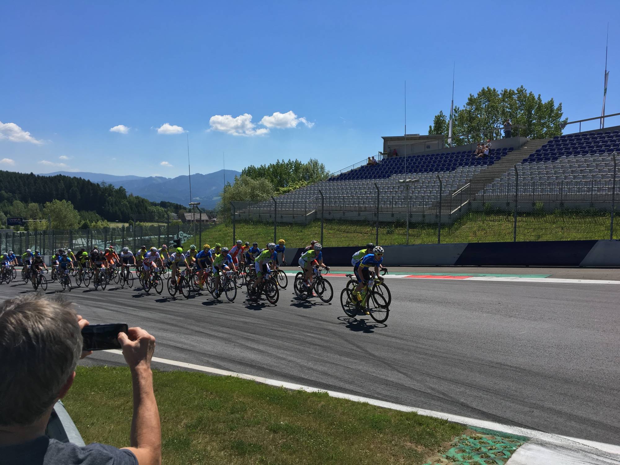 Der Start der Ring Attacke 10 Der Start der Ring Attacke 10